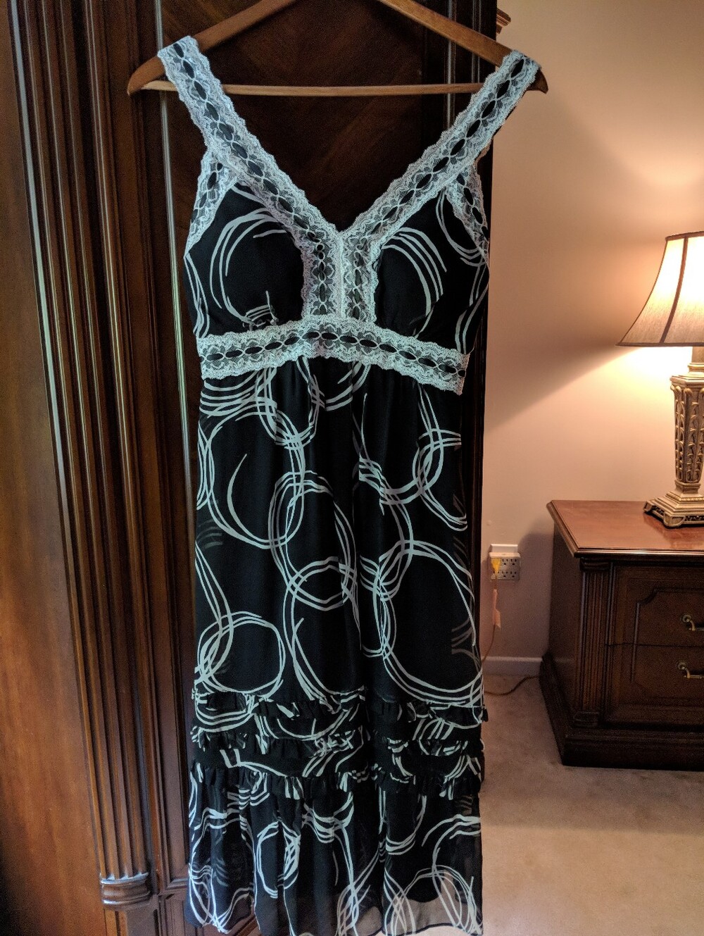 Signature by Sangria Black and White Midi Dress